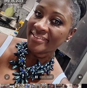 Meet your Posher, Michele